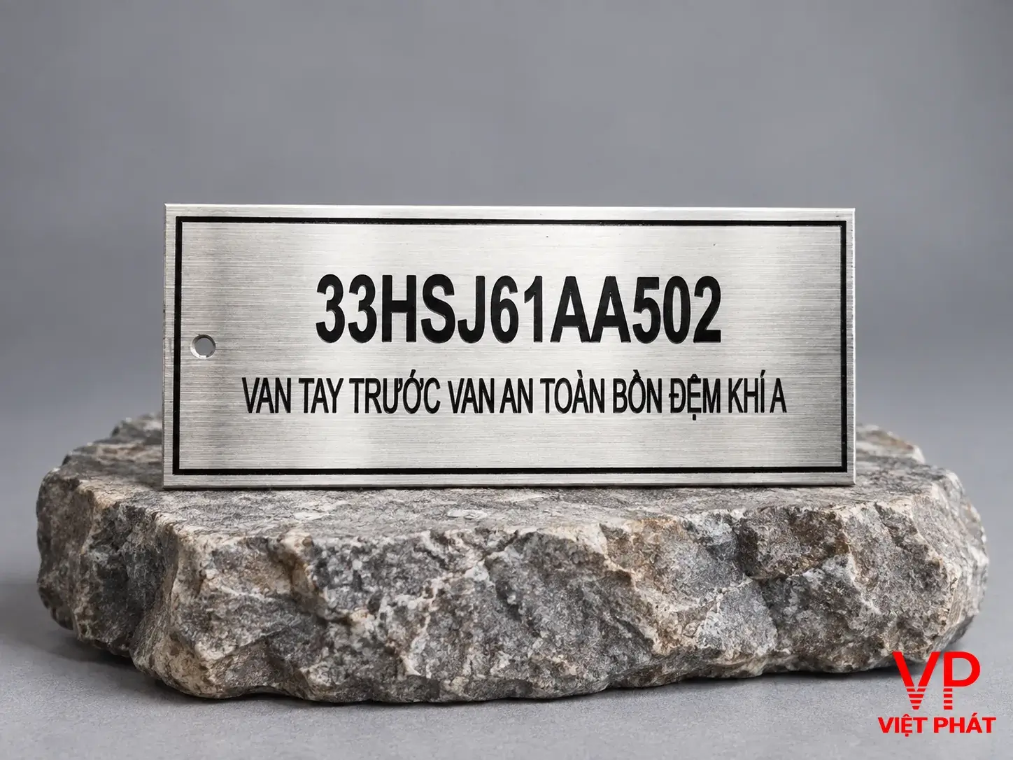 Tag name inox theo yêu cầu